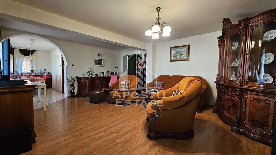 Vila de vanzare in Ghioroc - 6