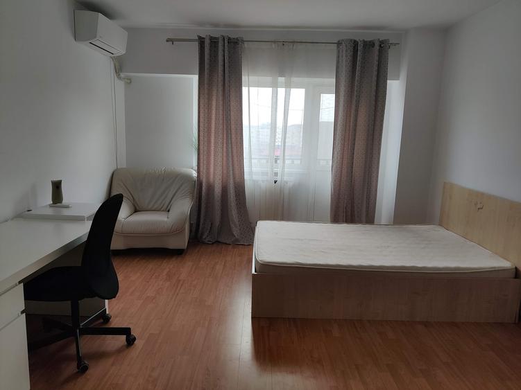 Calea Vitan, Mall - 2