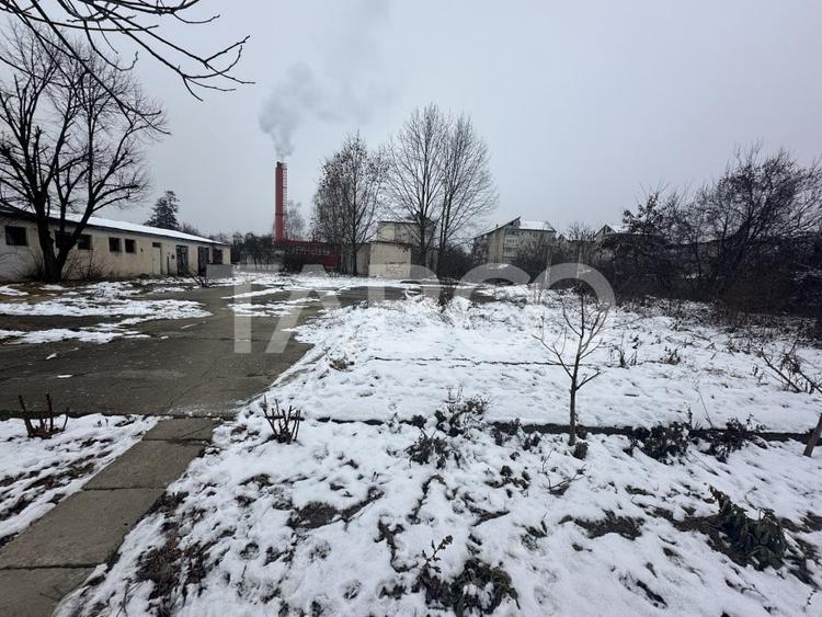 Teren intravilan 26000 mp deschidere 85 m POT27,9 CUT 0,5 - 3