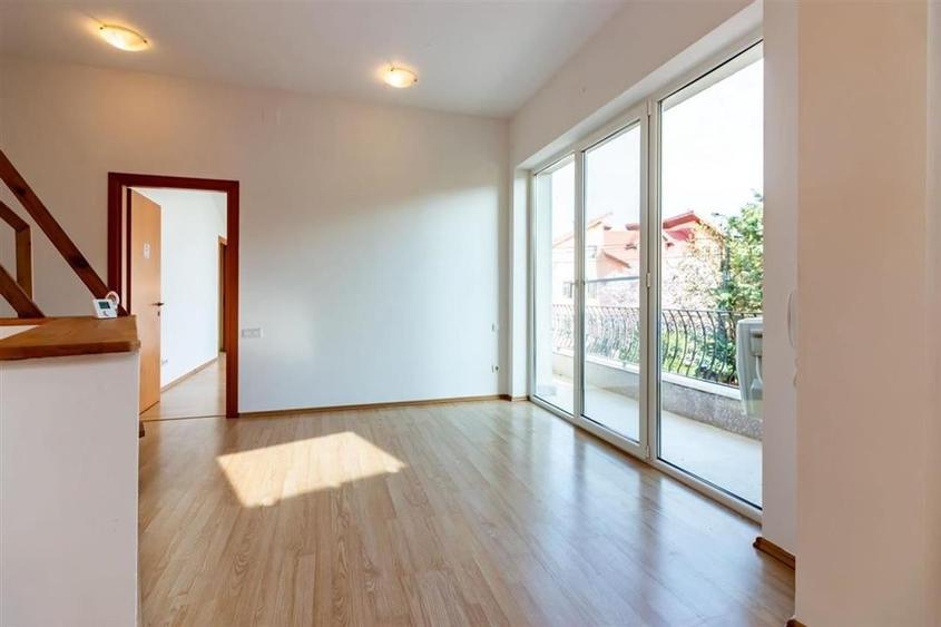 Vila individuala P+1+M / Jolie Ville / Cambrige - 13