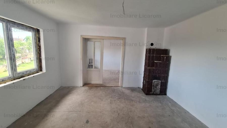 Vila P+E+Pod in Codlea zona cu aer curat,teren 1050 mp - 4