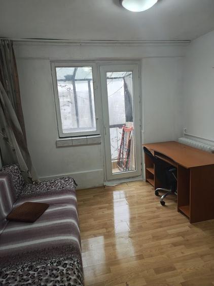 Apartament cu 2 camere semidecomandat în Militari