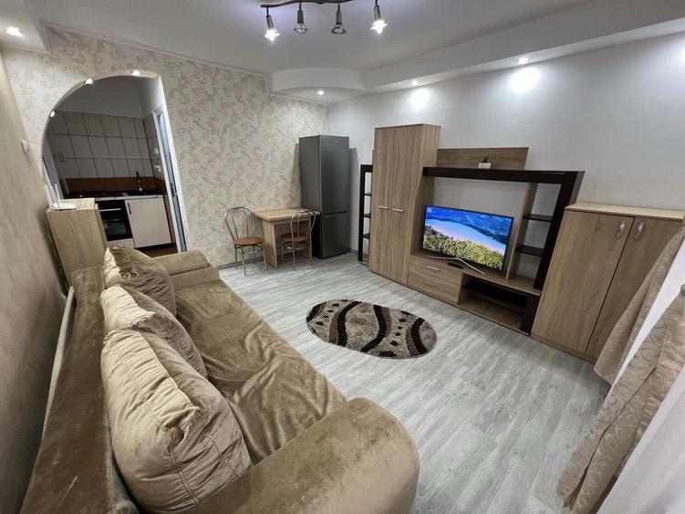 Inchiriez garsoniera zona Prundu Depou recent renovata - 1