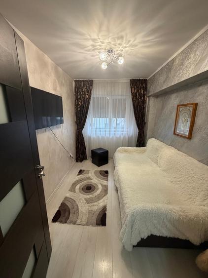 Apartament 4 camere transformat in 3 - 7