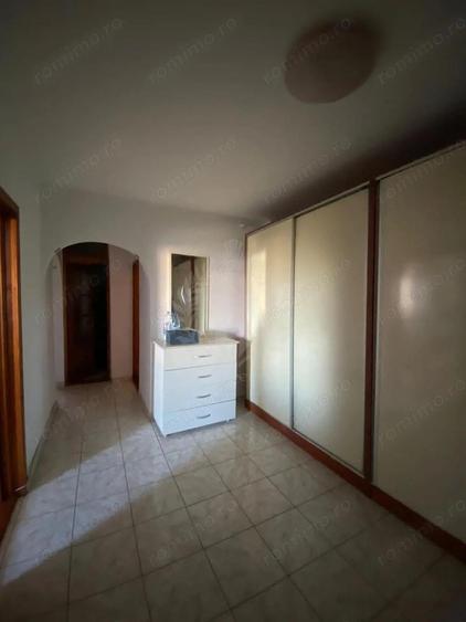 // 2 CAMERE// ZONA PARCUL MIHAI VITEAZUL// - 5