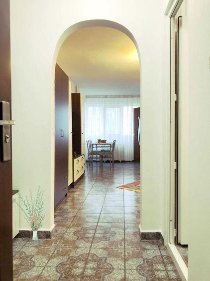 Garsoniera spatioasa pe strada Avrig, zona Obor - 1