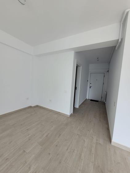 COMISION 0! SUPER PRET - STUDIO  FINALIZAT 45.80 MP - ACCES PISCINA - 67900 E - 17