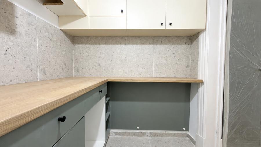 Apartament cu 5 camere decomandat în P-ța Victoriei