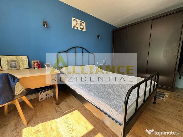 Casă cu 8 camere cu Teren 1086 Mp în Frumușani