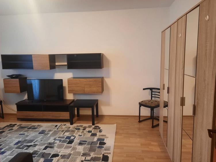 Apartament cu 2 camere decomandat, mobilat în Drumul Taberei