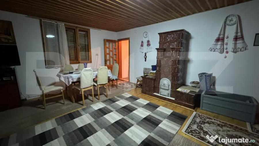 Casă cu 4 camere cu Teren 500 Mp în Colibița
