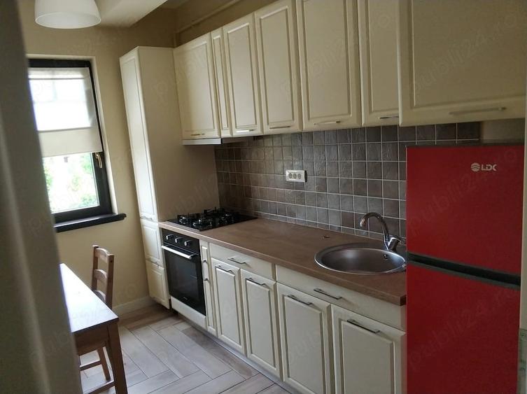 Apartament cu 2 camere semidecomandat în Exterior Vest