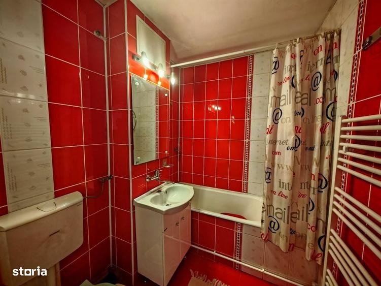 Apartament cu 3 camere decomandat în Lăpuș