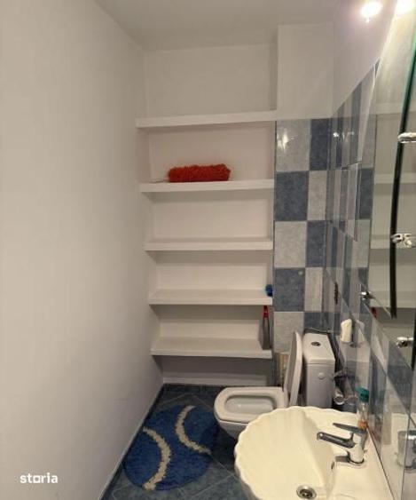 Apartament cu 3 camere semidecomandat, mobilat în Rahova