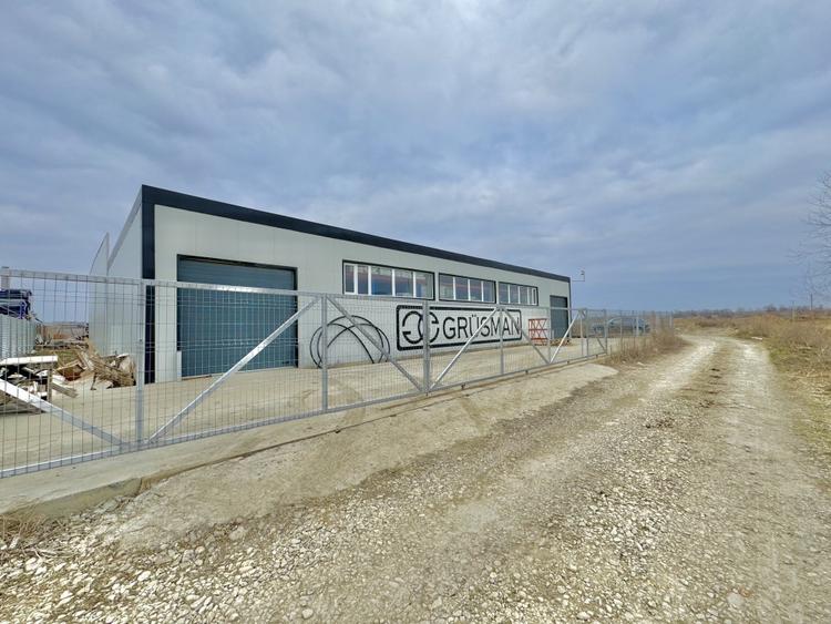 Spațiu industrial, de 600 mp, în Tomești