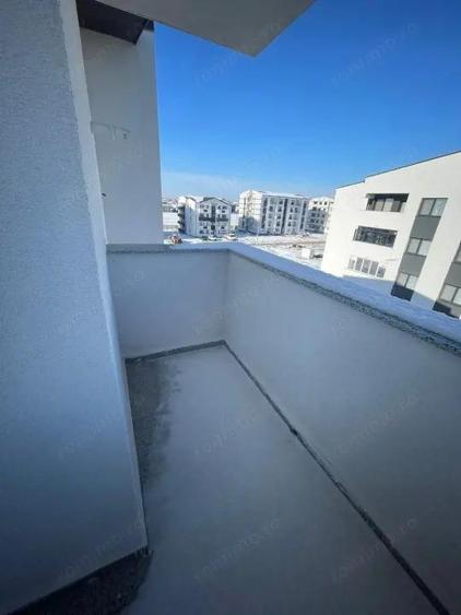 Apartament cu 3 camere în Pielești