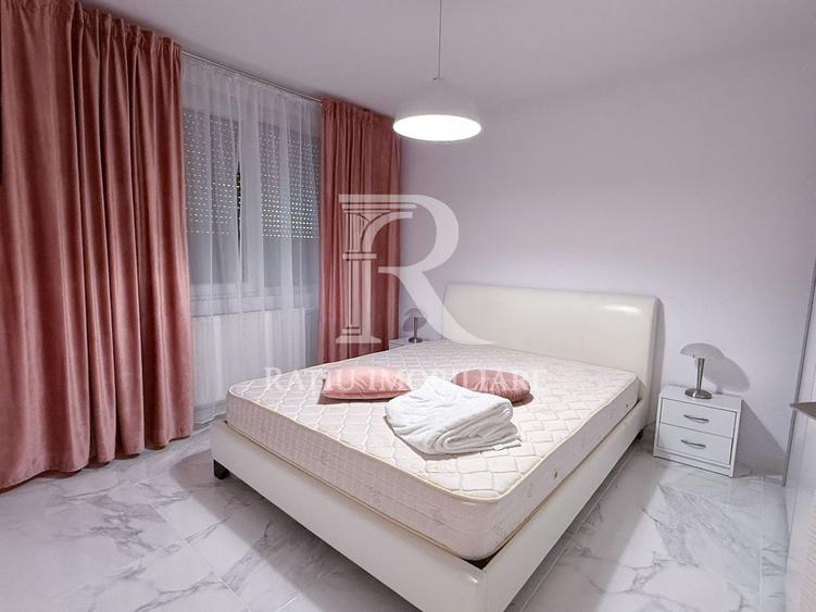 Apartament cu 3 camere decomandat, mobilat în Nufărul