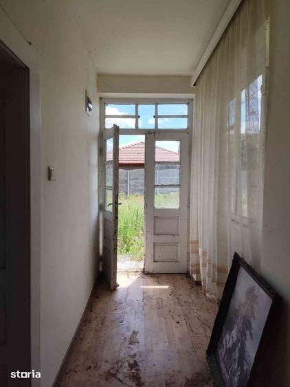 Casă cu 3 camere cu Teren 2500 Mp în Mădăras