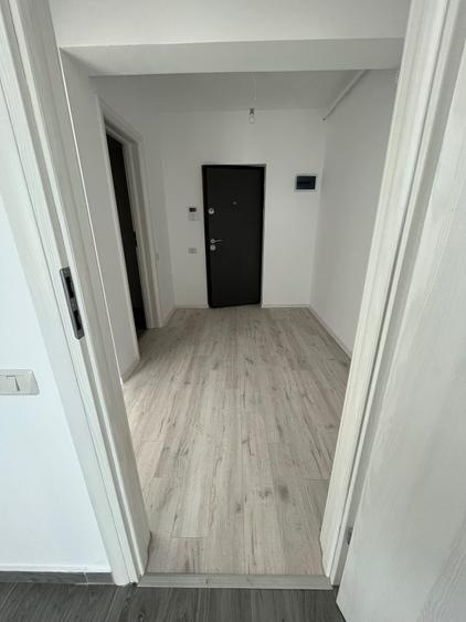 Garsonieră decomandată în Noua