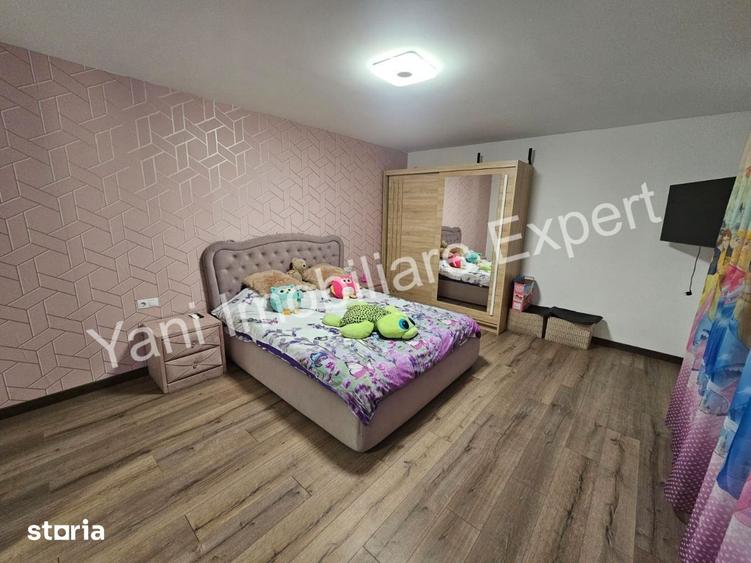 Casă cu 5 camere cu Teren 3600 Mp în Albești