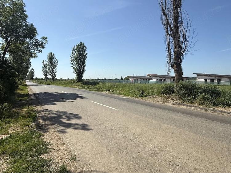 Teren de 2490 mp, în Pietroșani