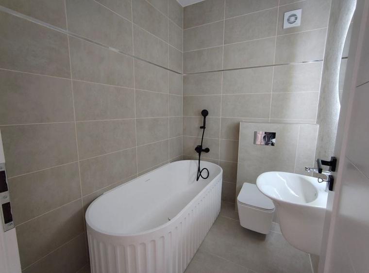 Penthouse cu 4 camere decomandat în Șelimbăr