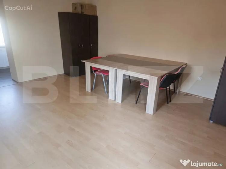 Spațiu comercial, de 320 mp, în Central