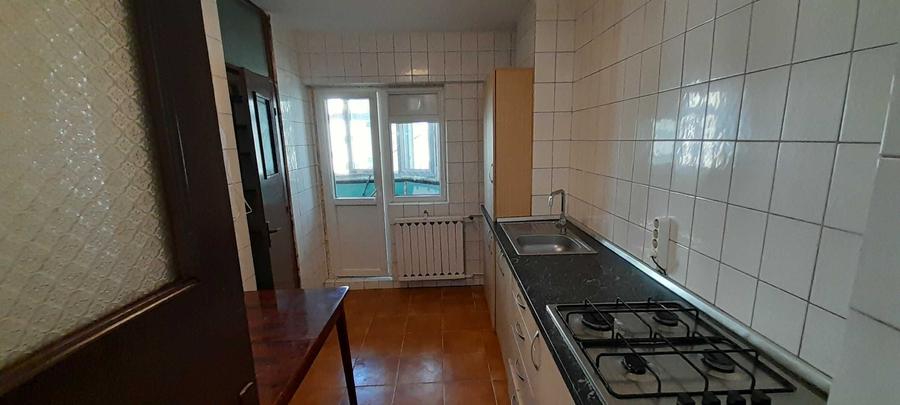 Apartament cu 2 camere decomandat în Calea Călărașilor