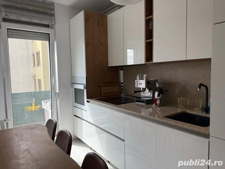 Apartament cu 2 camere decomandat în Aradului