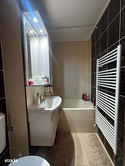 Apartament cu 2 camere decomandat în Botizului