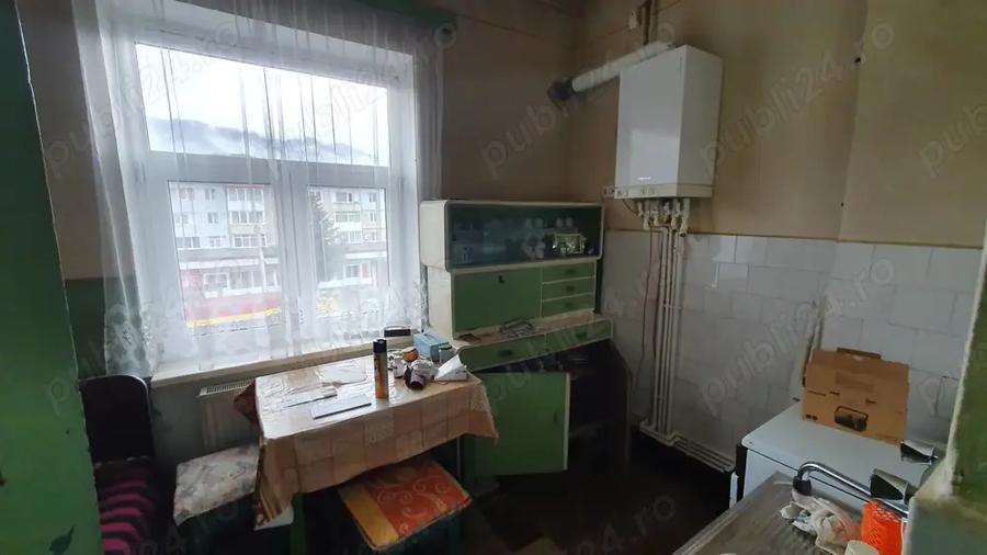 Vanzare apt 2 camere, Lupeni, langa sediu BCR - 6