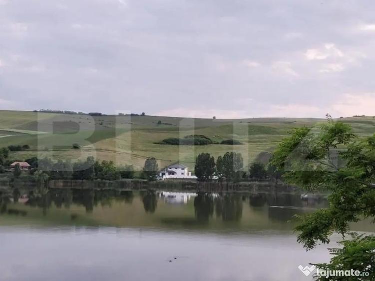 Casa de vacanta cu priveliste catre lac, 213 mp utili, 3500 - 7