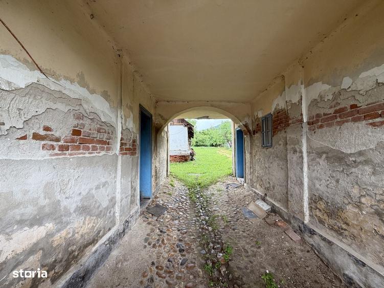 Casa Davidesti, la strada principala - 12
