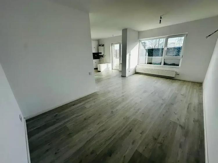 Mutare imediata | Gradina generoasa| Studio Spatios| Metrou P.Poenaru - 15