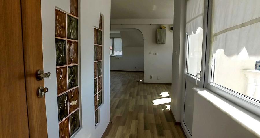 Vila 525 mp + 3300 mp teren in Botosani locuinta sau investitie - 3