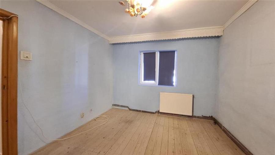 Apartament 2 camere , et 2, Ct, liber, Gara -Lic. Economic - 3