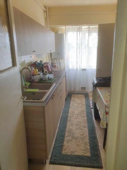 Casa De Cultura ,4 Camere Decomandat , Stradal , 80mp, etaj3/10 - 7