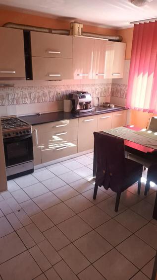 Inchiriez apartament 2camere - 9