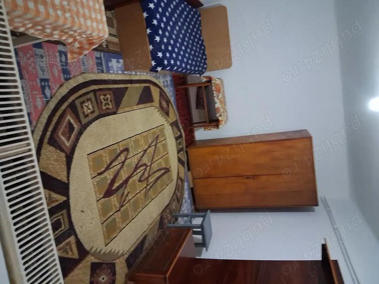 Inchiriez 3 camere -Casa- pe termen lung - 1