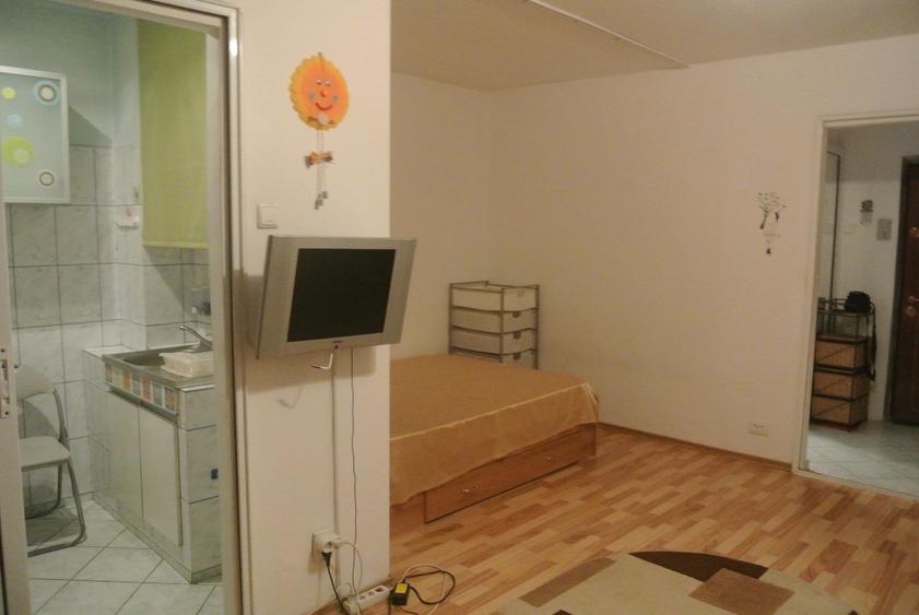 Propietar inchiriez garsoniera - 2