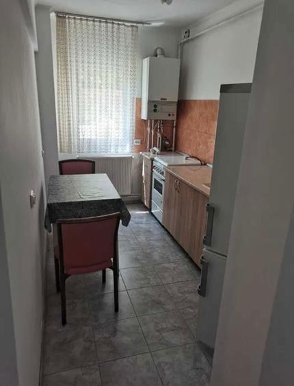 garsoniera de inchiriat in Mioveni - 2