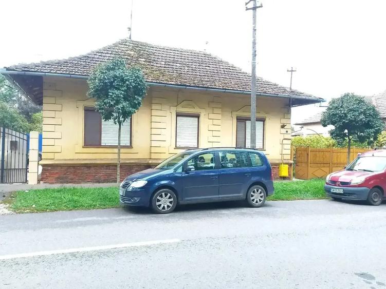 Casa de vanzare Carei jud Satu Mare - 1
