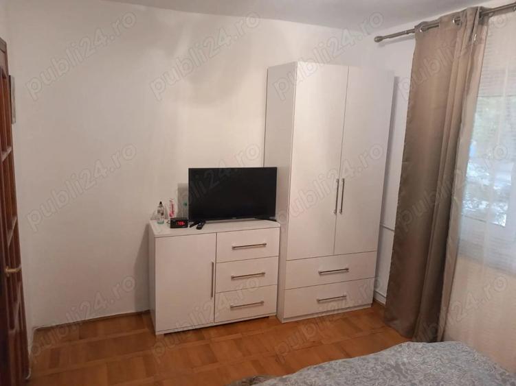 Proprietar apartament 3 camere decomandat - 9