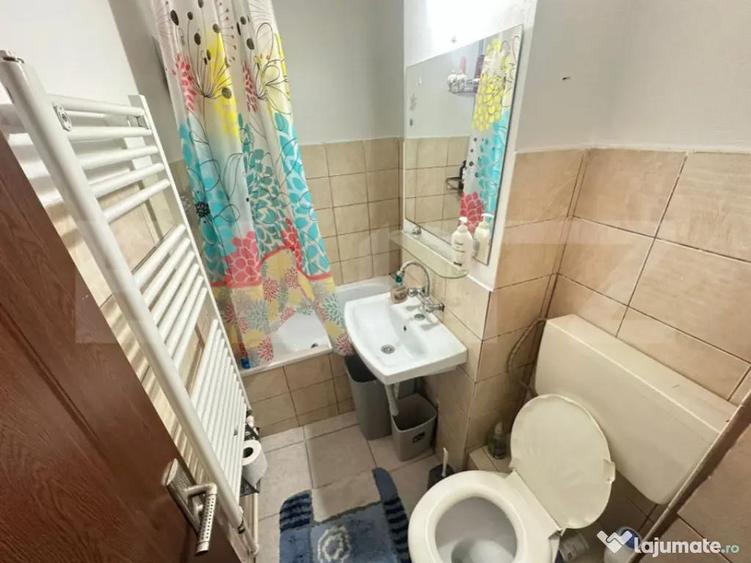 Apartament 2 camere, semidecomandat, 40 mp, zona Micro m - 4