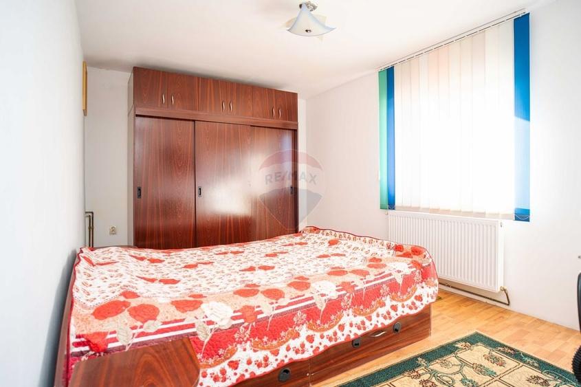 Casă / Vilă de vânzare 250mp, cu Teren 1560mp - Tomesti, Chicerea DN28 - 7