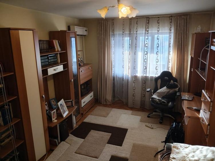 Apartament de vanzare zona centrala Str.Victoriei - 3