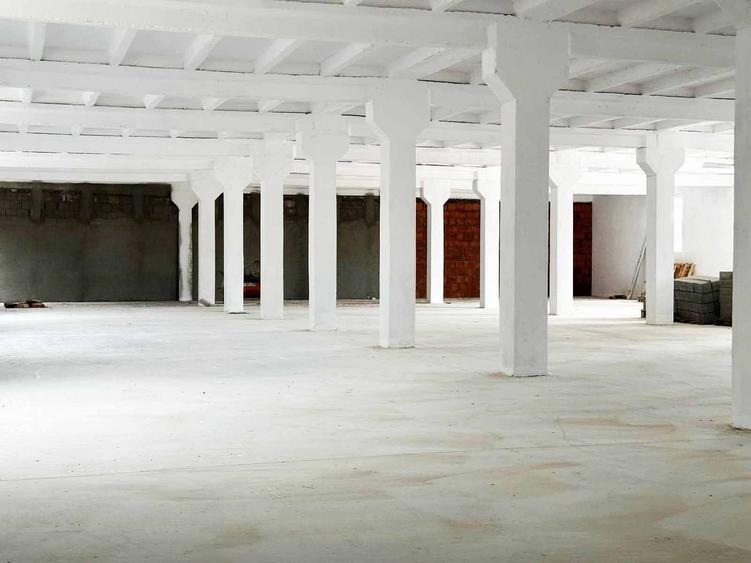 DE ÎNCHIRIAT: Hală industriala 1.000 mp Arad – etaj, acces auto și TIR - 2