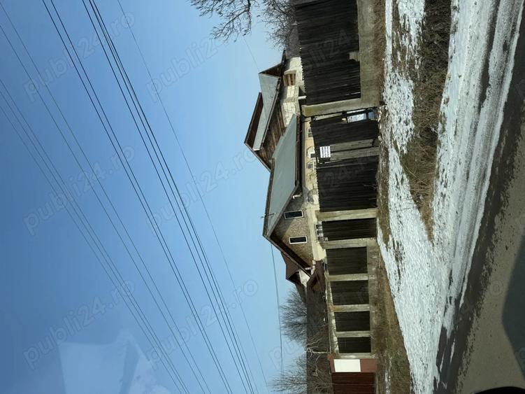 Casa batraneasca cu teren generos 3700mp - 1