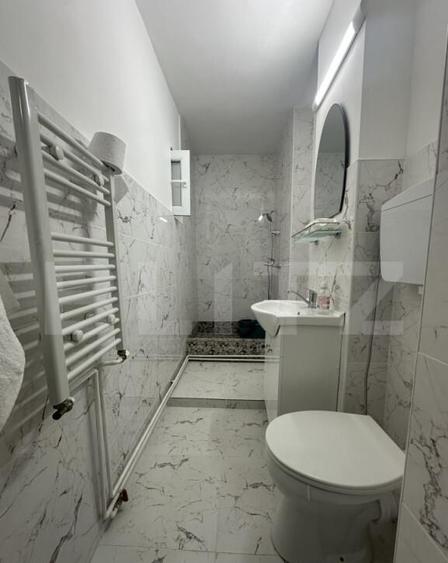 Apartament 3 camere etaj 10, bloc reabilitat, lift nou, - 1