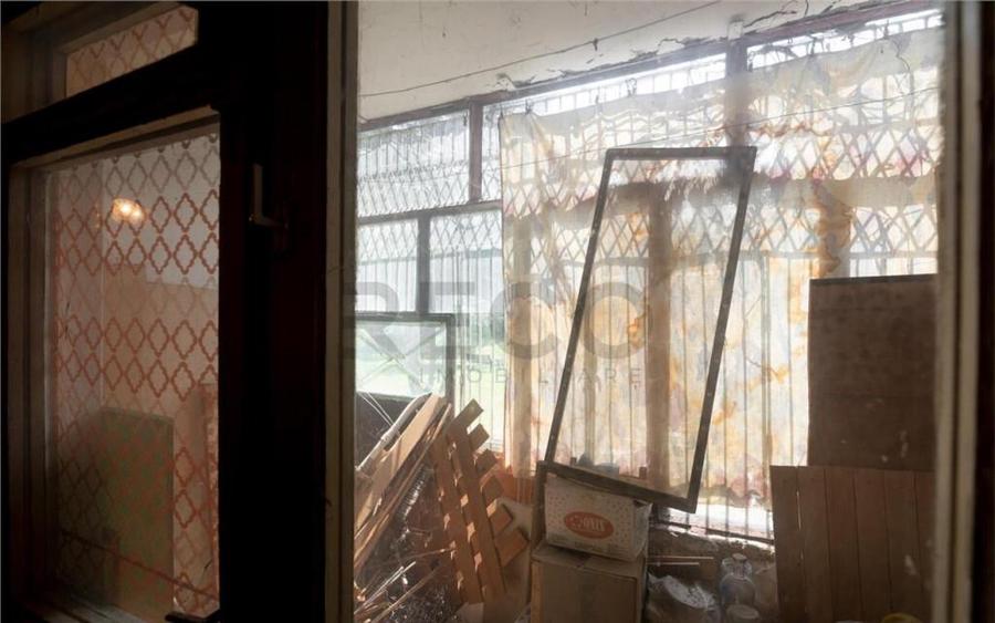 RECO Apartament cu 2 camere tip X, la parter -D. Cantemir - 3